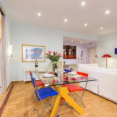 Cesi Large In Prati Apartment *
