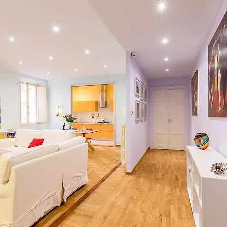 Cesi Large In Prati Apartment Rome