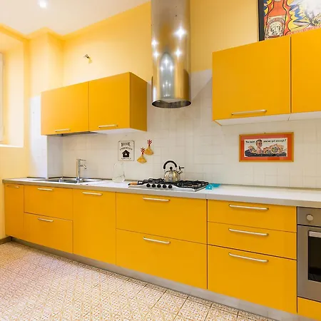 Apartment Cesi Large In Prati Rome