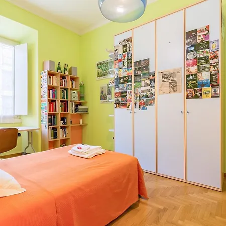 Apartment Cesi Large In Prati